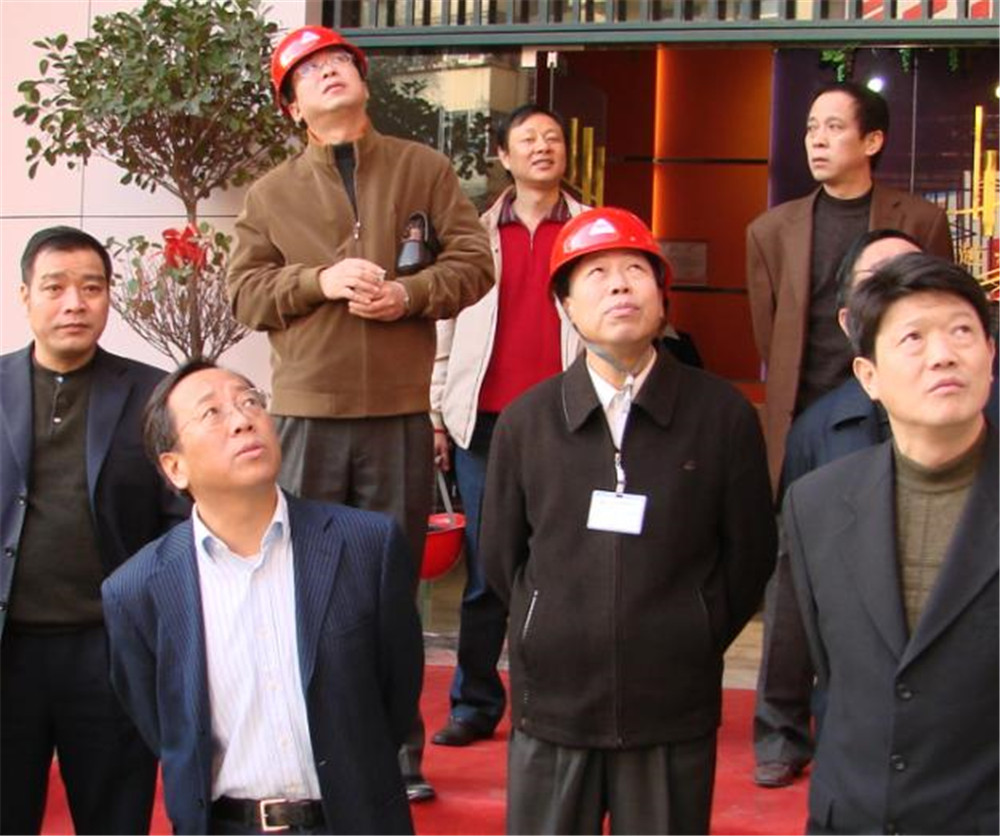 14时任湖北省建设厅厅长杨晓波参观热博RB88雅荷大厦